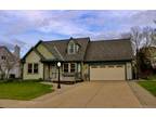 302 Oxford Lake Dr, Oxford Vlg, MI 48371 - MLS [phone removed]