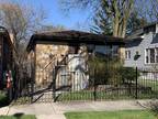 9934 South Perry Avenue, Chicago, IL 60628