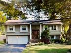Home For Sale In Sayville, New York