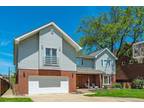 2 Stories - Glenview, IL 3408 Linneman St