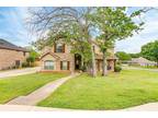 800 Whitley Ct, Kennedale, TX 76060