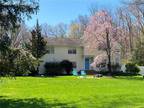 Single Family Saleal, Colonial - Westport, CT 7 Grays Farm Rd