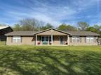 21902 County Road 1570