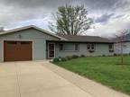 3030 15th Ave, Marion, IA 52302