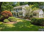 23 Heritage Ct, Woodcliff Lake, NJ 07677