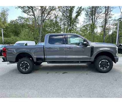 2024 Ford F-250SD XLT is a Grey 2024 Ford F-250 XLT Truck in Zelienople PA