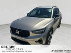 2024 Volvo XC40 B5 Plus Dark Theme