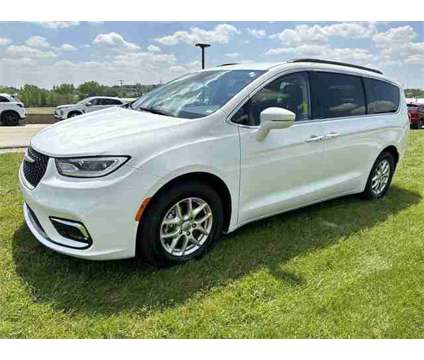 2022 Chrysler Pacifica Touring L is a White 2022 Chrysler Pacifica Touring Car for Sale in Waukesha WI