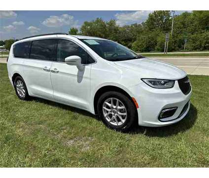 2022 Chrysler Pacifica Touring L is a White 2022 Chrysler Pacifica Touring Car for Sale in Waukesha WI