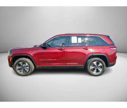 2022 Jeep Grand Cherokee Limited 4x4 is a Red 2022 Jeep grand cherokee Limited SUV in Somerset KY