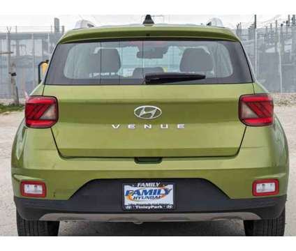 2022 Hyundai Venue SEL is a Green 2022 Station Wagon in Tinley Park IL
