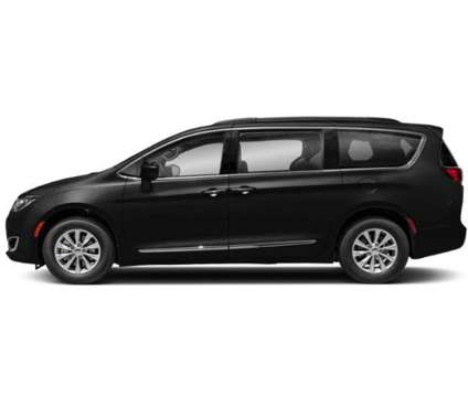 2018 Chrysler Pacifica Touring L is a Black 2018 Chrysler Pacifica Touring Car for Sale in New London CT