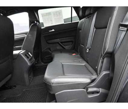 2020 Volkswagen Atlas Cross Sport 3.6L V6 SE w/Technology is a Grey 2020 Volkswagen Atlas SUV in Dubuque IA