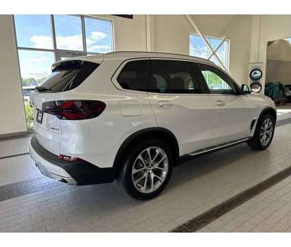 2025 BMW X5 xDrive40i is a White 2025 BMW X5 4.8is SUV in Westbrook ME
