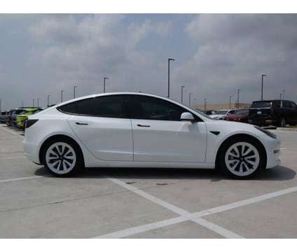 2021 Tesla Model 3 Long Range Dual Motor All-Wheel Drive is a White 2021 Tesla Model 3 Long Range Sedan in Friendswood TX