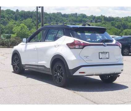 2021 Nissan Kicks SR Xtronic CVT is a Black, White 2021 Nissan Kicks SR Station Wagon in North Wilkesboro NC