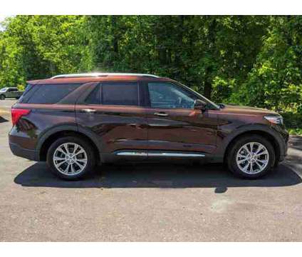 2020 Ford Explorer Limited is a Gold 2020 Ford Explorer Limited SUV in Quakertown PA