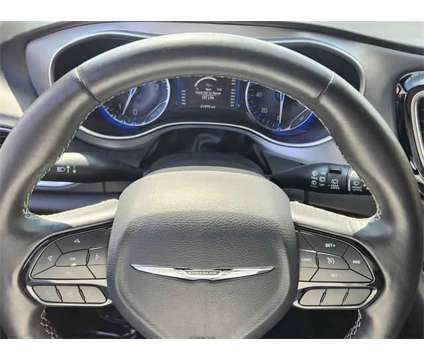 2019 Chrysler Pacifica Touring L is a Black 2019 Chrysler Pacifica Touring Van in Fort Lauderdale FL