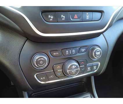2023 Jeep Cherokee Altitude Lux 4x4 is a Grey 2023 Jeep Cherokee Altitude Car for Sale in Bourbonnais IL