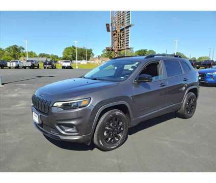 2023 Jeep Cherokee Altitude Lux 4x4 is a Grey 2023 Jeep Cherokee Altitude Car for Sale in Bourbonnais IL