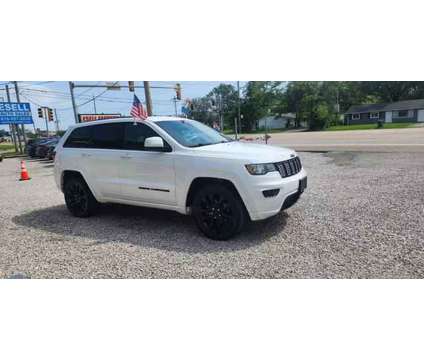 2018 Jeep Grand Cherokee for sale is a White 2018 Jeep grand cherokee Car for Sale in Cahokia IL
