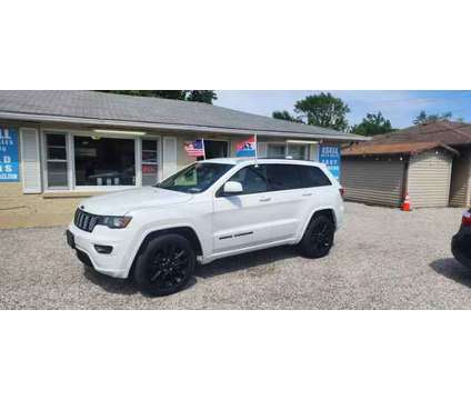 2018 Jeep Grand Cherokee for sale is a White 2018 Jeep grand cherokee Car for Sale in Cahokia IL