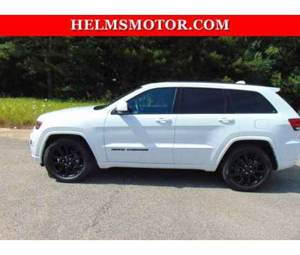2019 Jeep Grand Cherokee Altitude is a White 2019 Jeep grand cherokee Altitude Car for Sale in Lexington TN