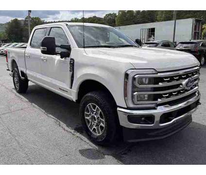 2024 Ford Super Duty F-350 SRW LARIAT is a White 2024 Ford Car for Sale in Hayesville NC