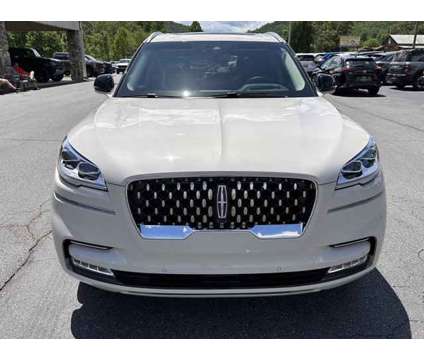 2022 Lincoln Aviator Grand Touring is a White 2022 Lincoln Aviator Car for Sale in Hayesville NC