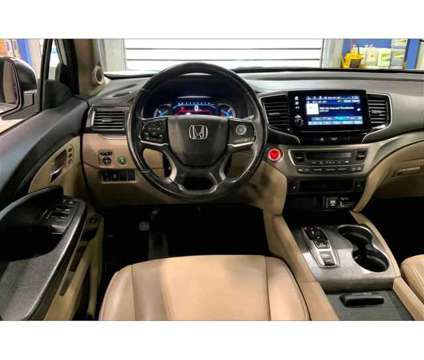 2022 Honda Pilot EX-L is a Silver, White 2022 Honda Pilot EX Car for Sale in Capitol Heights MD