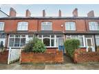 Cross Flatts Crescent, Leeds, West Yorkshire 3 bed terraced house for sale -