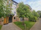 2 bed flat to rent in Drayton Court, NW4, London