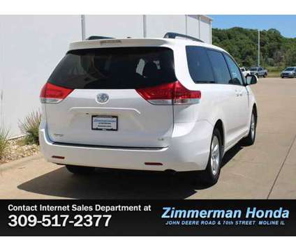 2014 Toyota Sienna LE is a White 2014 Toyota Sienna LE Car for Sale in Moline IL