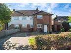 2 bedroom flat for sale in Bull Lane, Rayleigh, SS6