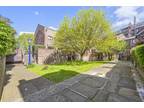 3 Bedroom Flat for Sale in Wapping Wall
