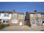 4 bed house to rent in Overstone Road, AL5, Harpenden