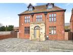 2 bed flat for sale in Colchester Road, CO9, Halstead