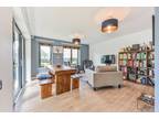 2 Bedroom Flat for Sale in Cowley Road