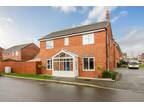 3 bedroom detached house for sale in Howdle Road, Burntwood, WS7