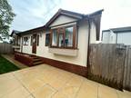 2 bedroom park home for sale in Kettering, Northamptonshire, NN14