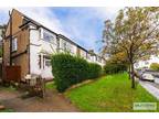 3 bed flat for sale in Great North Way, NW4, London