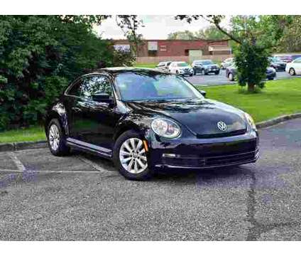 2015 Volkswagen Beetle for sale is a Black 2015 Volkswagen Beetle 2.5 Trim Car for Sale in Louisville KY
