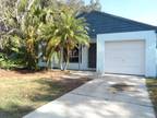 NICELY UPDATED 3/2 HOME IN PALM HARBOR, READY FOR MOVE IN! 527 Sheridan Dr