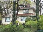Home For Sale In Leonia, New Jersey