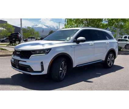 2023 Kia Sorento Hybrid SX Prestige is a White 2023 Kia Sorento SX Hybrid in Colorado Springs CO