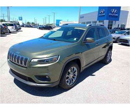2020 Jeep Cherokee Latitude Plus FWD is a Green 2020 Jeep Cherokee Latitude Truck in Evansville IN