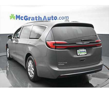 2022 Chrysler Pacifica Touring L is a Grey 2022 Chrysler Pacifica Touring Van in Dubuque IA