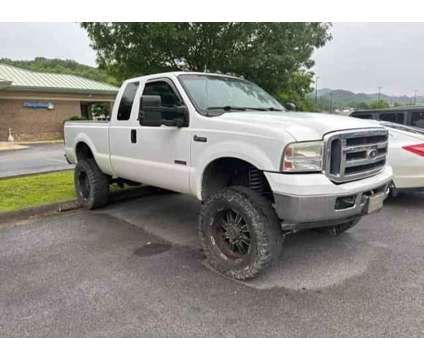 2007 Ford F-250 XLT is a White 2007 Ford F-250 XLT Truck in Pikeville KY