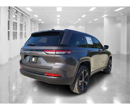 2024 Jeep Grand Cherokee Altitude is a Grey 2024 Jeep grand cherokee Altitude Car for Sale in Orlando FL