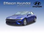 2024 Hyundai Elantra SE IVT